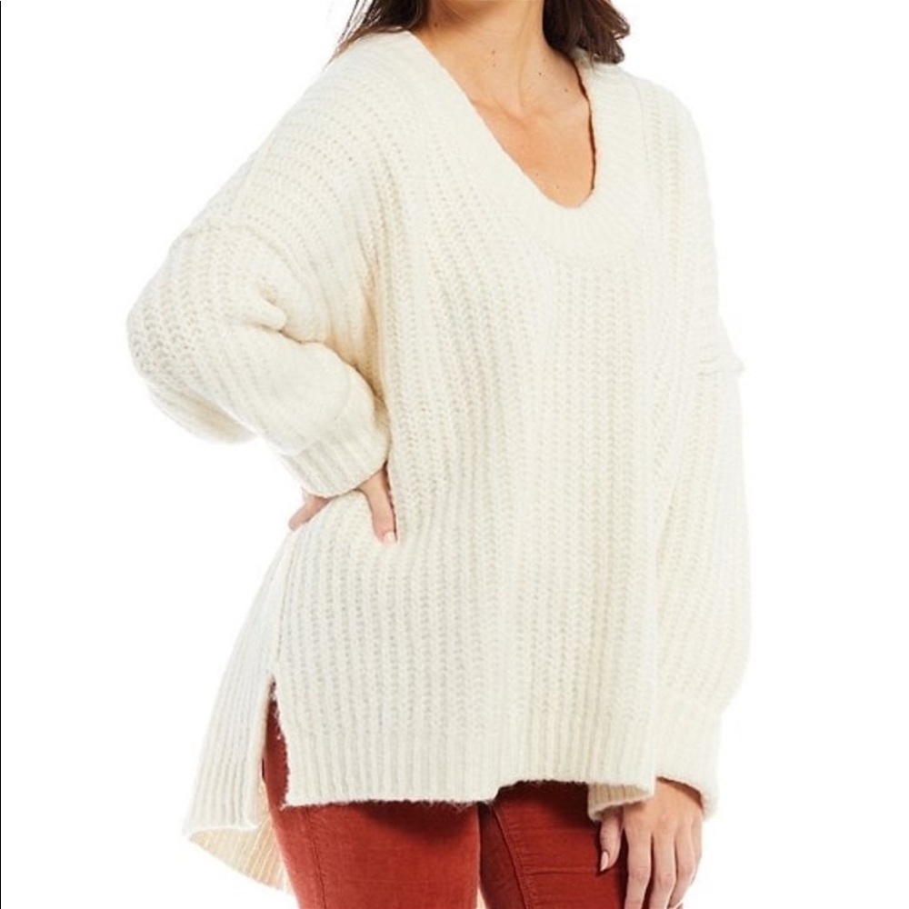 Free People XS scoop neck chunky knit sweater